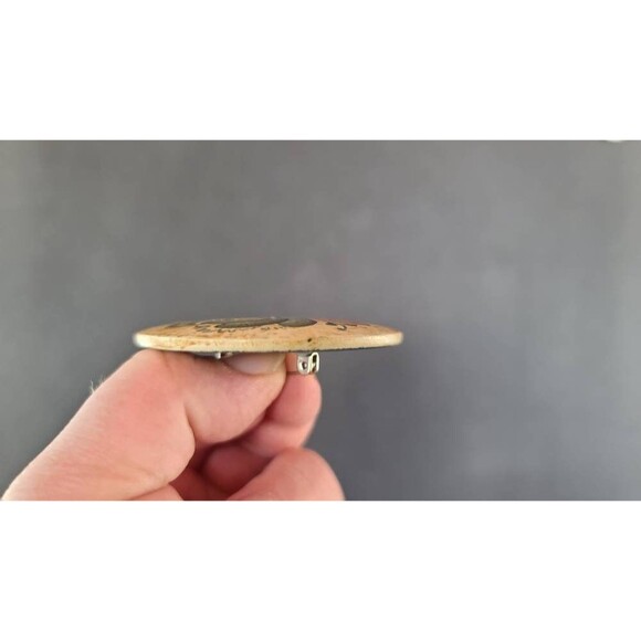 Circular Handpainted Floral Button Brooch - Picture 8 of 10